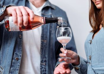 Women Experience Addiction Different From Men: True or False?