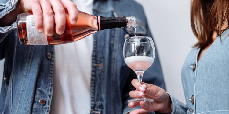 Women Experience Addiction Different From Men: True or False?