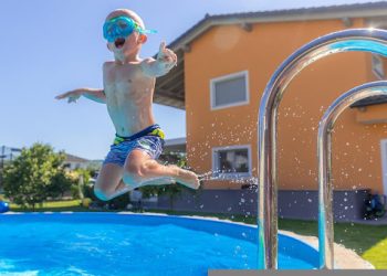 The Pros and Cons of Above Ground Pools