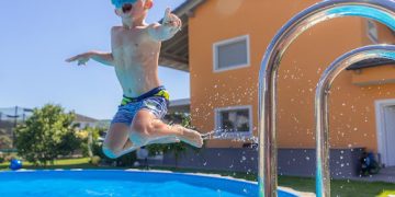 The Pros and Cons of Above Ground Pools