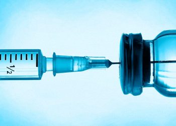 Important Considerations When Starting Male Hormone Replacement Therapy Online