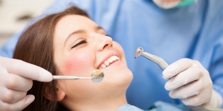 5 Common Signs You Need to See a Dentist in Tacoma