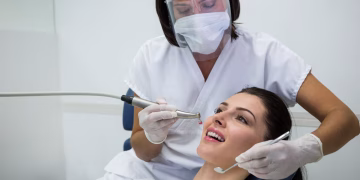 porcelain veneers in Toronto